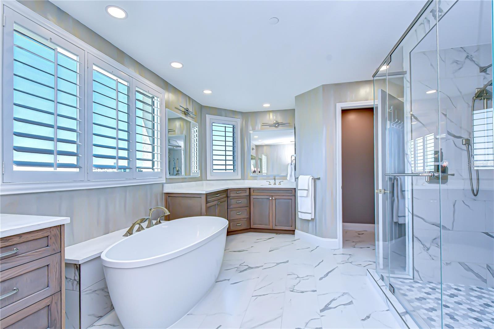 555 5TH AVE NE #711, ST PETERSBURG, FL — photo 28