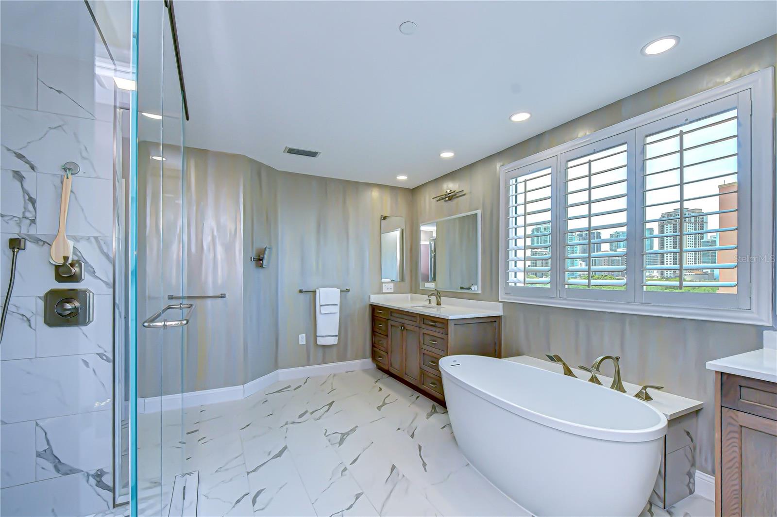 555 5TH AVE NE #711, ST PETERSBURG, FL — photo 30