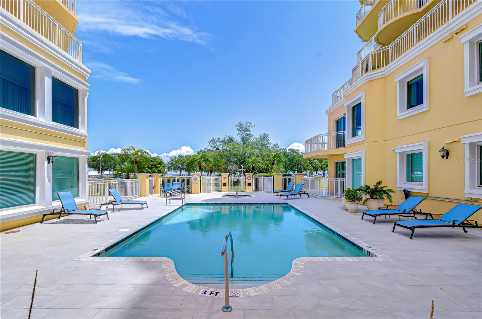 555 5TH AVE NE #711, ST PETERSBURG, FL — photo 54