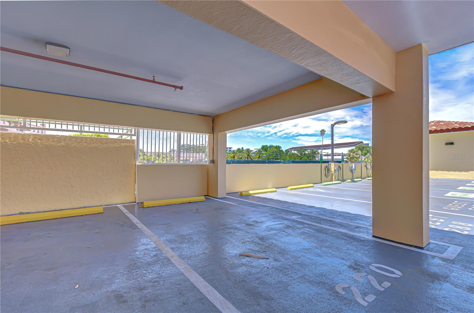 555 5TH AVE NE #711, ST PETERSBURG, FL — photo 61