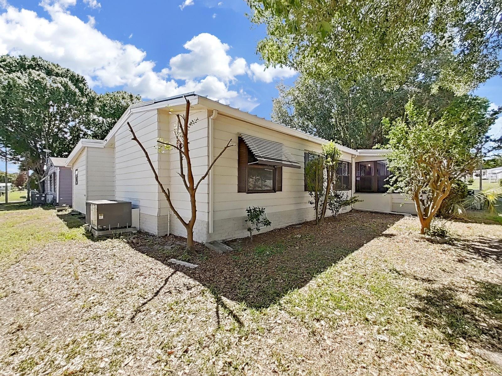 1688 FOXWAY DR, LAKELAND, FL — photo 4