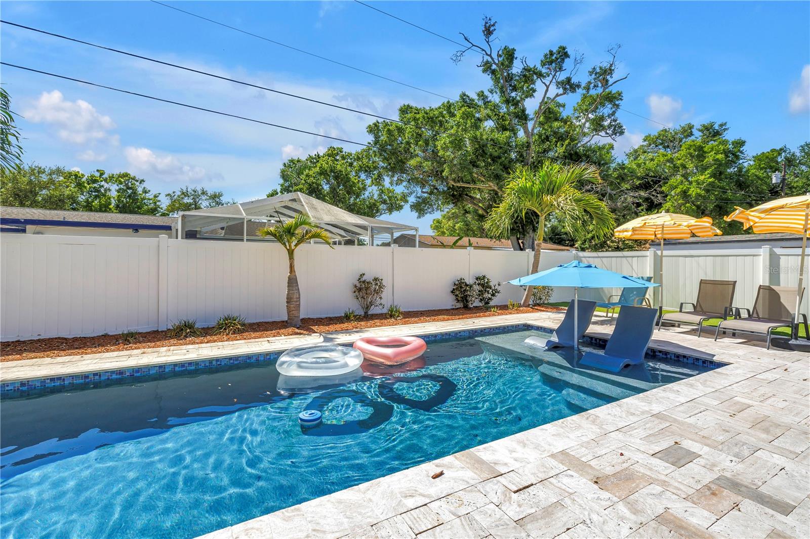 12096 OAK ST, LARGO, FL — photo 2