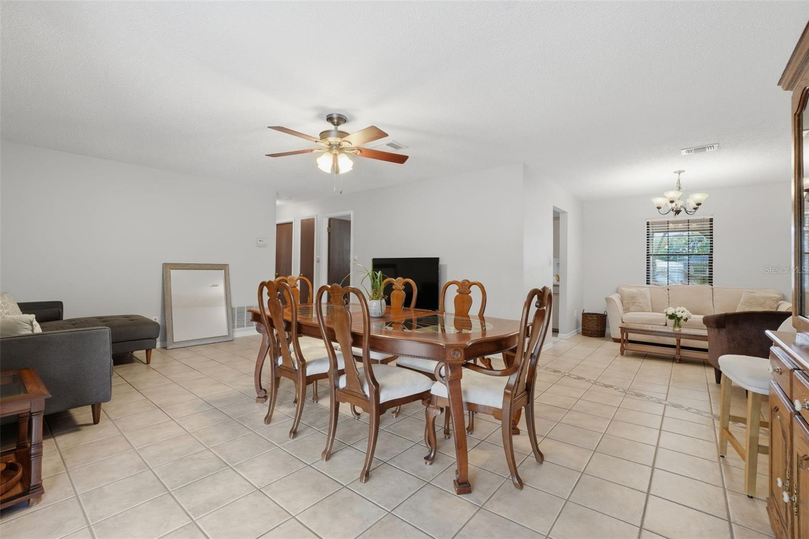 1525 JAGUAR CIR, APOPKA, FL — photo 8