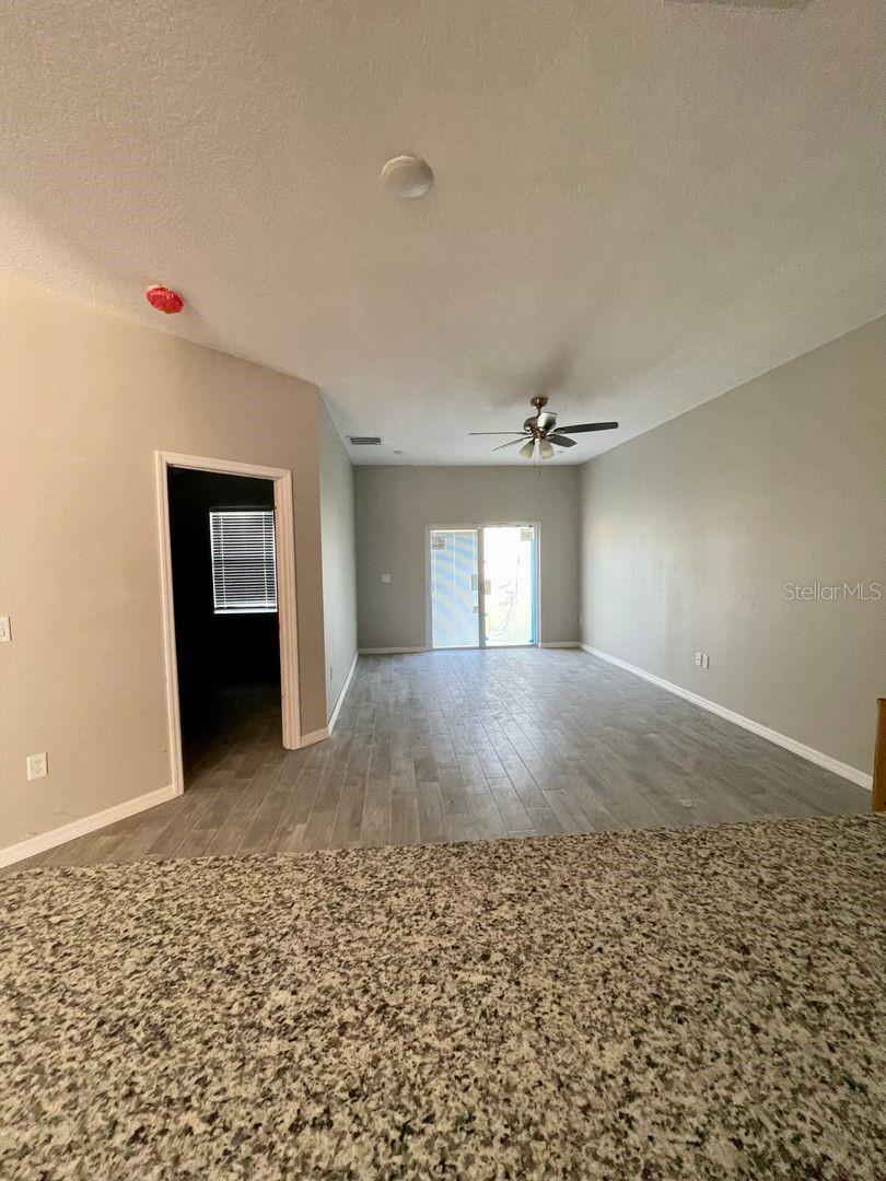 407 BEDLINGTON CT, KISSIMMEE, FL — photo 2
