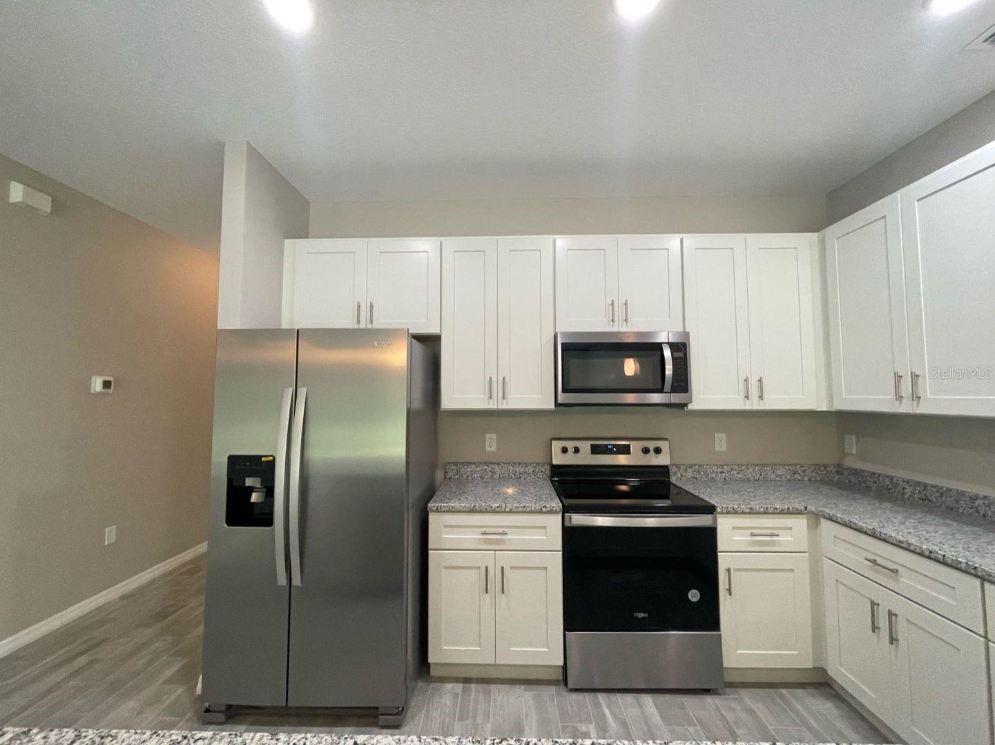 407 BEDLINGTON CT, KISSIMMEE, FL — photo 4