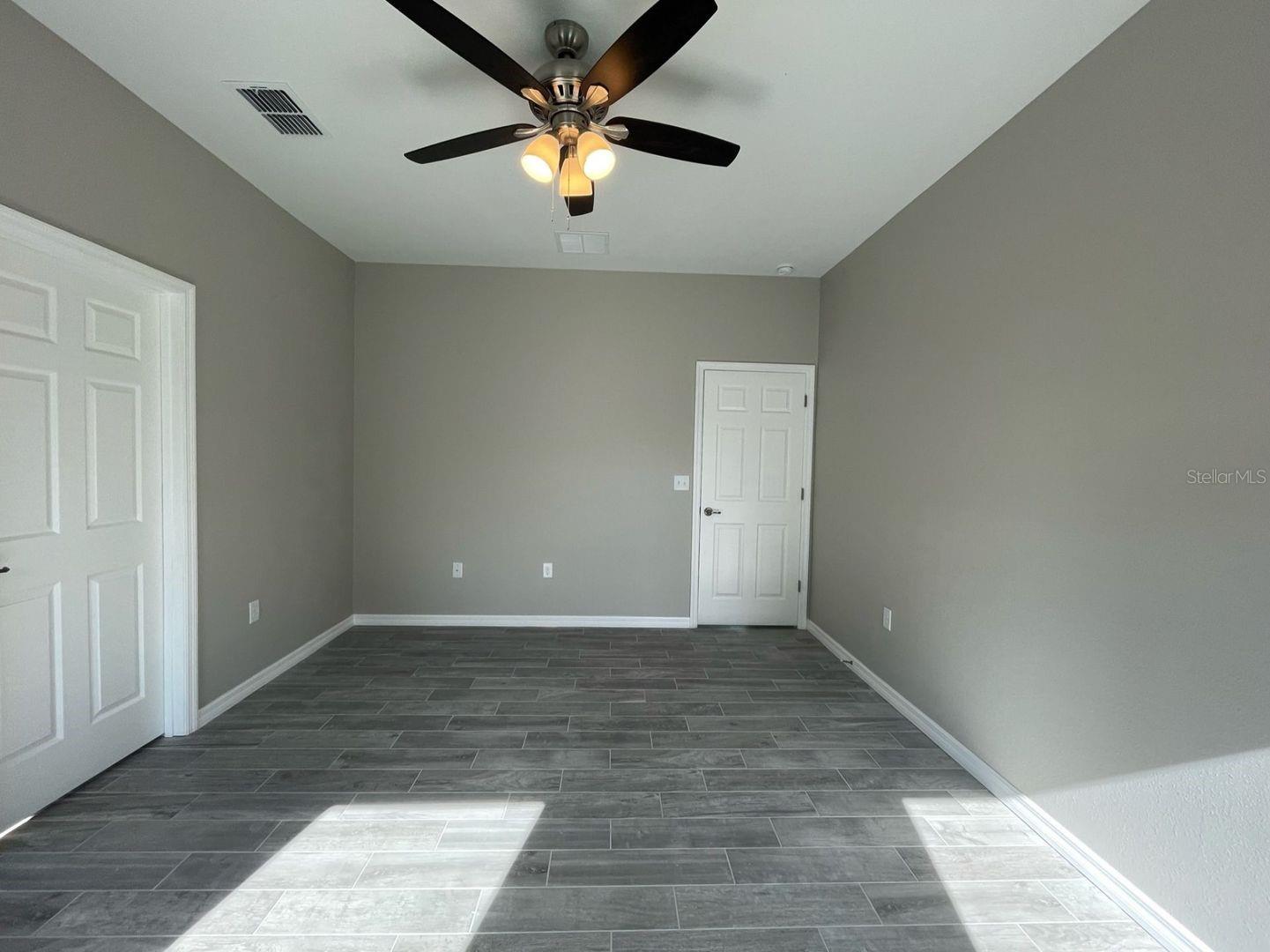 407 BEDLINGTON CT, KISSIMMEE, FL — photo 16