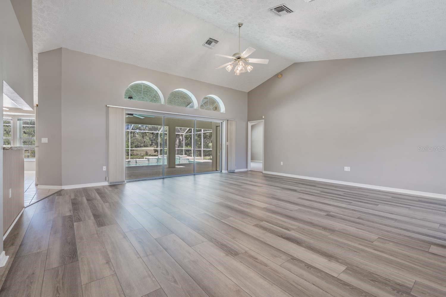 1091 TOURNAMENT DR, SPRING HILL, FL — photo 25
