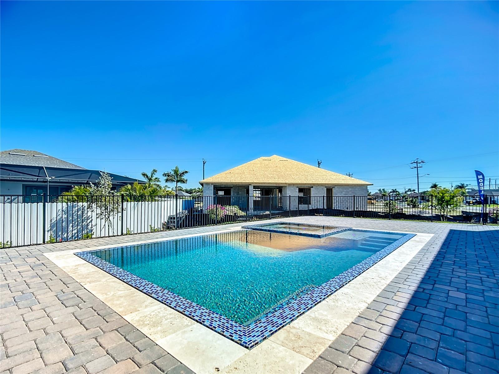2527 GLEASON PKWY, CAPE CORAL, FL — photo 92