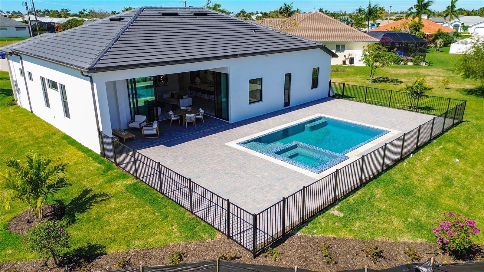 2527 GLEASON PKWY, CAPE CORAL, FL — photo 94