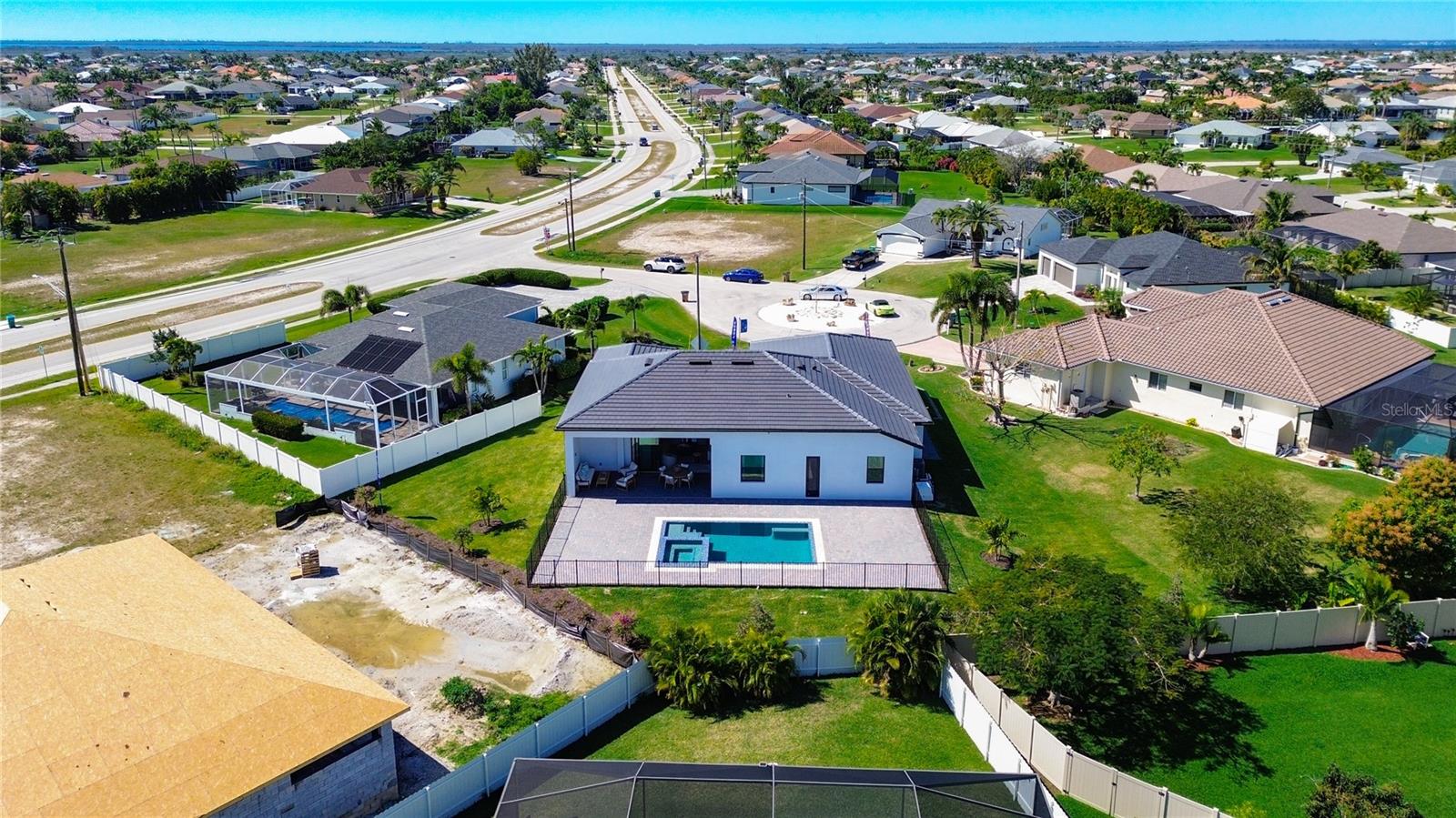 2527 GLEASON PKWY, CAPE CORAL, FL — photo 96