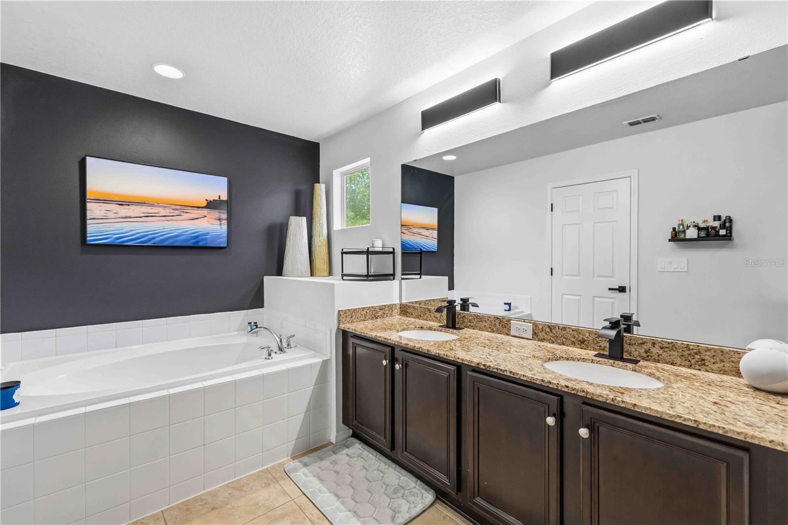 9040 ASPEN HOLLOW PL, RIVERVIEW, FL — photo 35