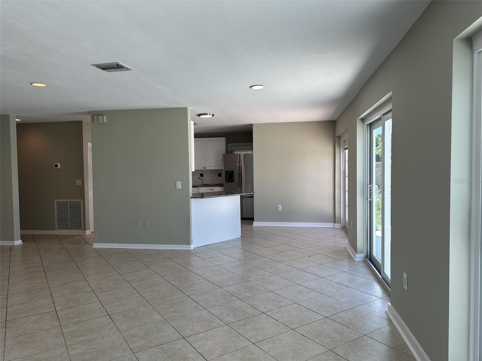 835 CONREID DR NE, PORT CHARLOTTE, FL — photo 8