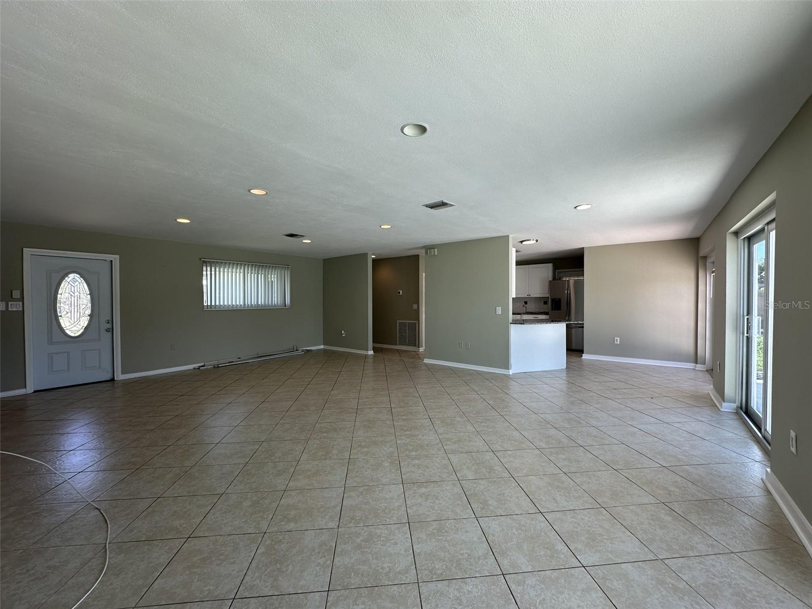 835 CONREID DR NE, PORT CHARLOTTE, FL — photo 9