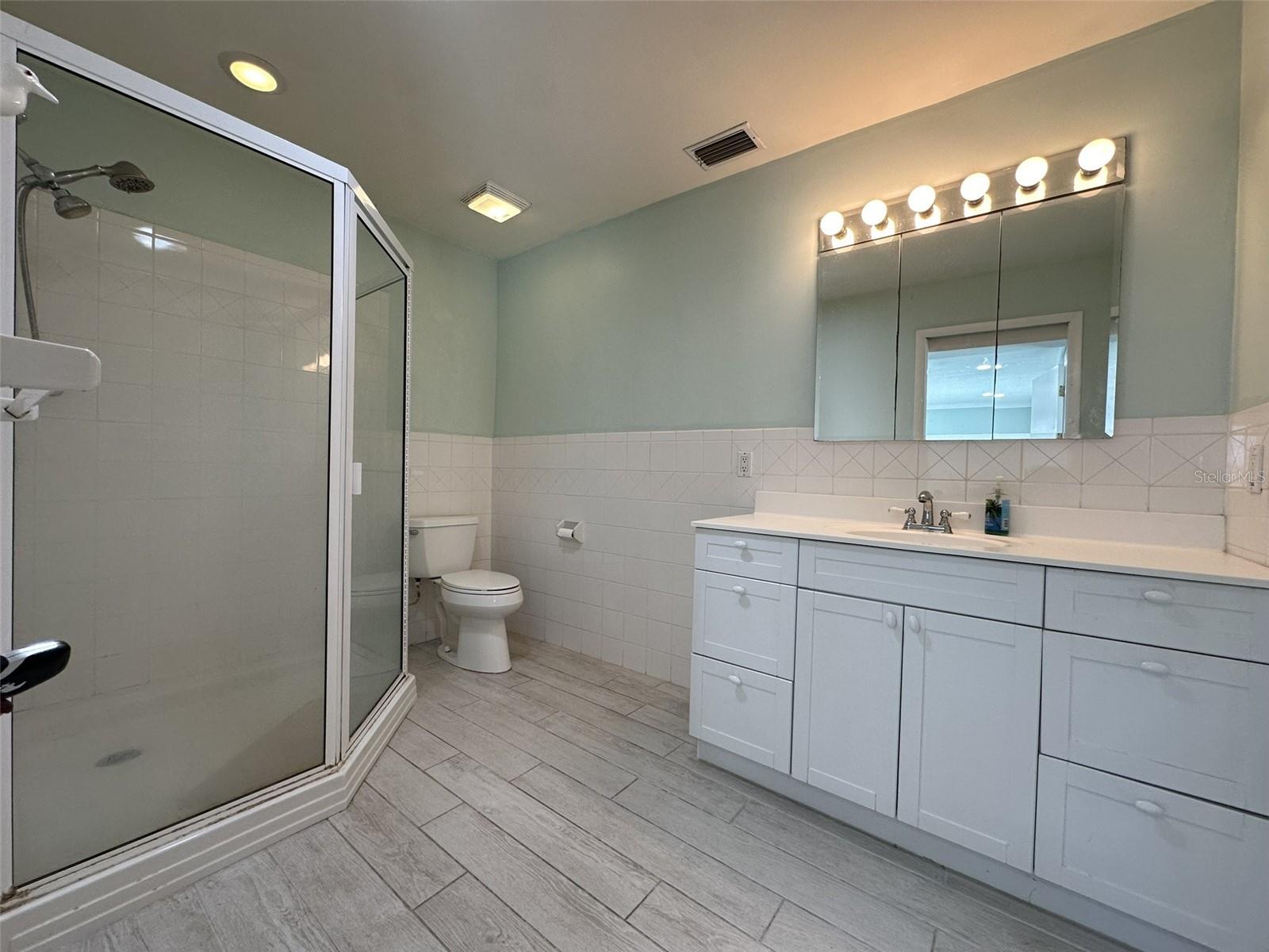 835 CONREID DR NE, PORT CHARLOTTE, FL — photo 11