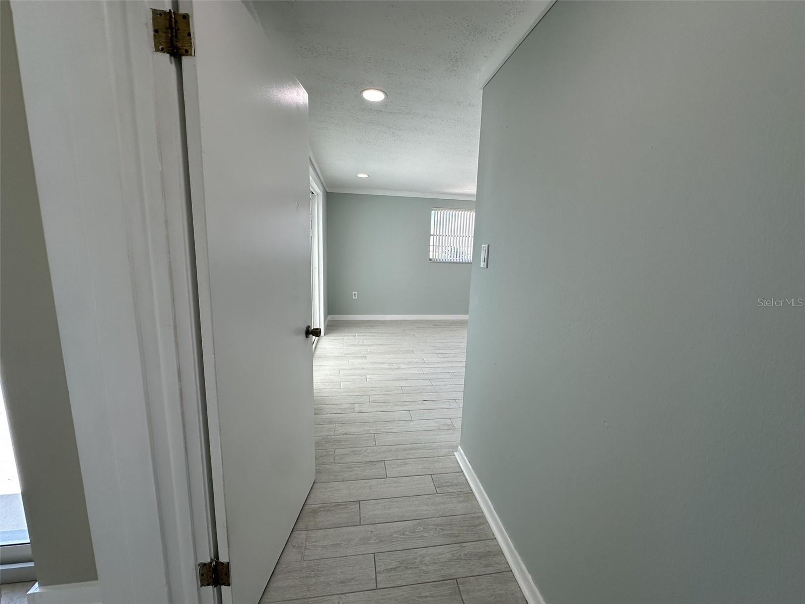 835 CONREID DR NE, PORT CHARLOTTE, FL — photo 12
