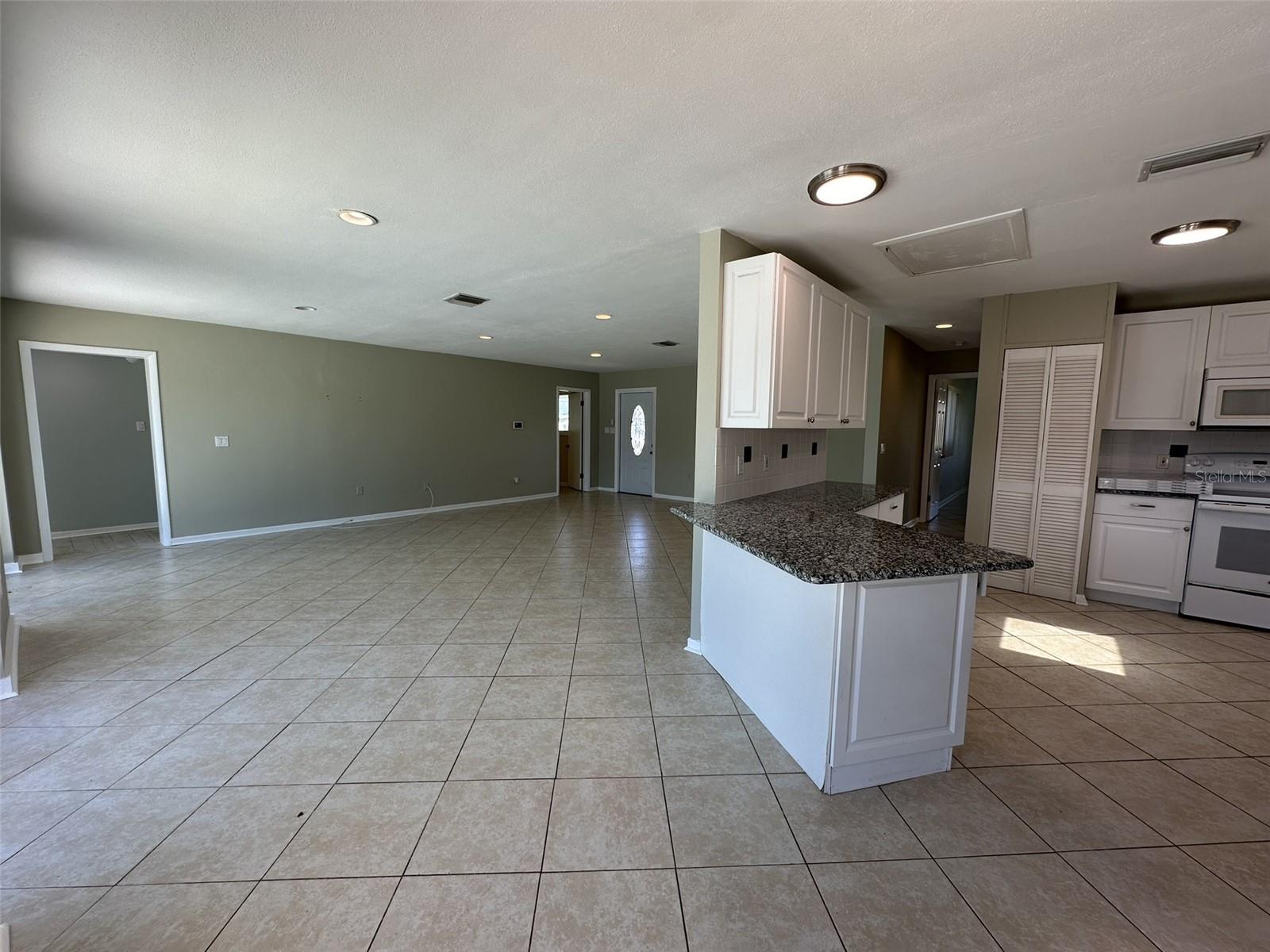 835 CONREID DR NE, PORT CHARLOTTE, FL — photo 20