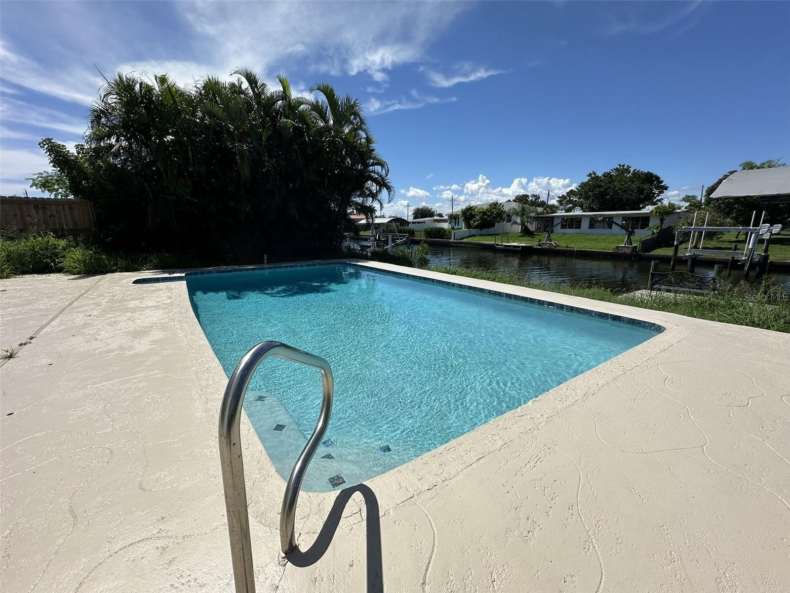 835 CONREID DR NE, PORT CHARLOTTE, FL — photo 34