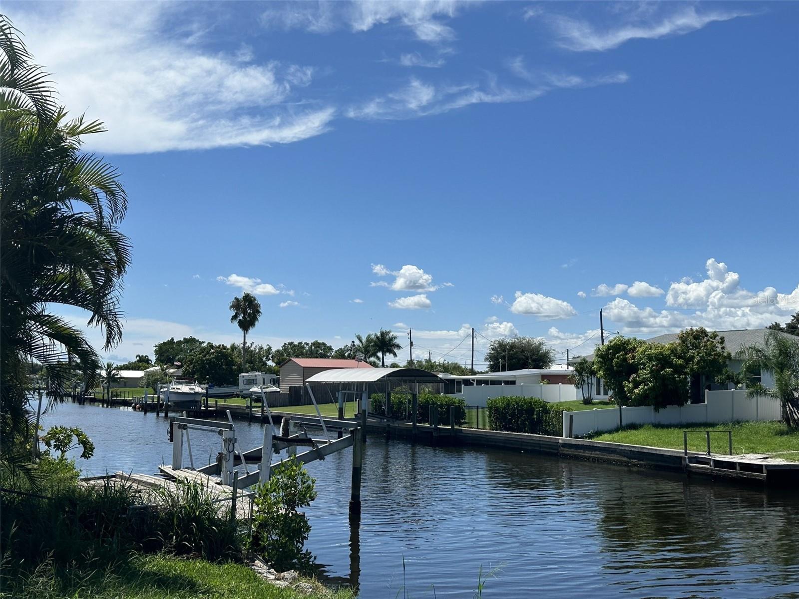 835 CONREID DR NE, PORT CHARLOTTE, FL — photo 36