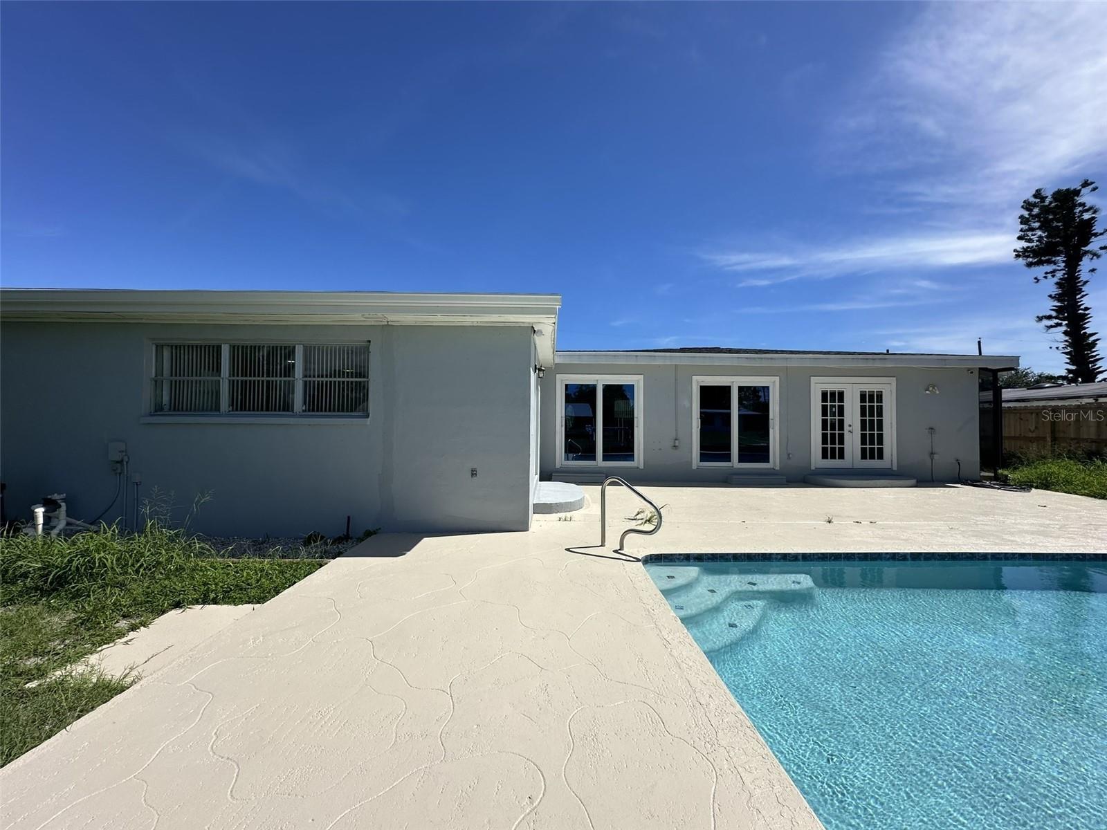 835 CONREID DR NE, PORT CHARLOTTE, FL — photo 40