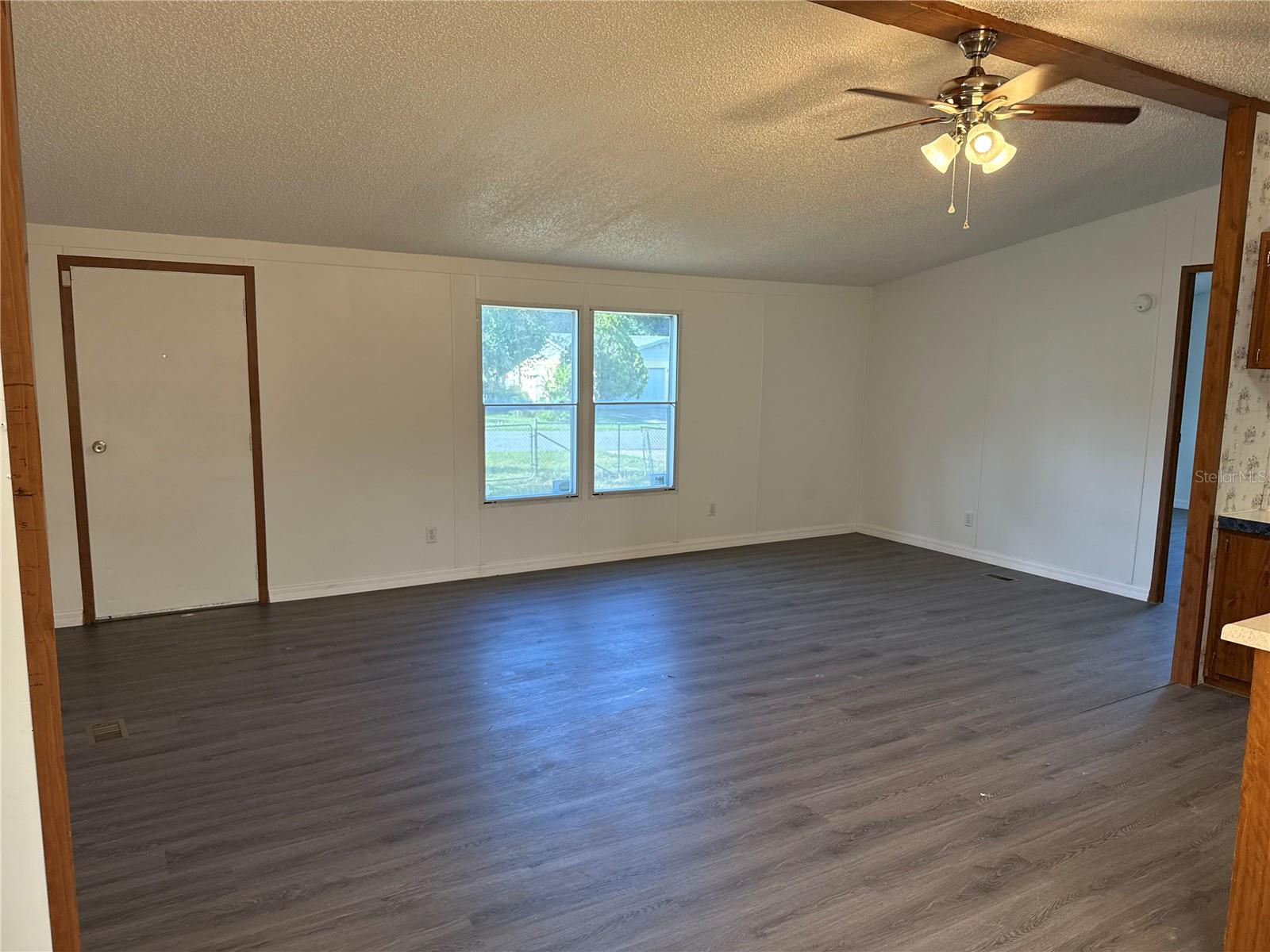 5520 INDIANA DR, LADY LAKE, FL — photo 11