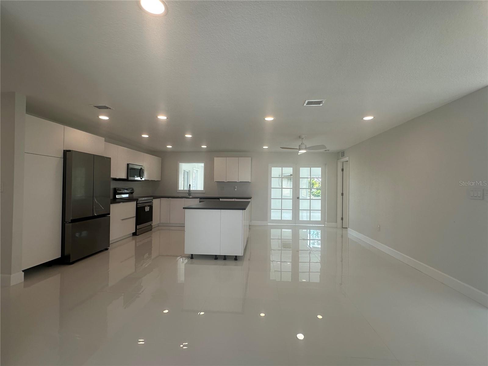 230 ANNAPOLIS LN, ROTONDA WEST, FL — photo 3