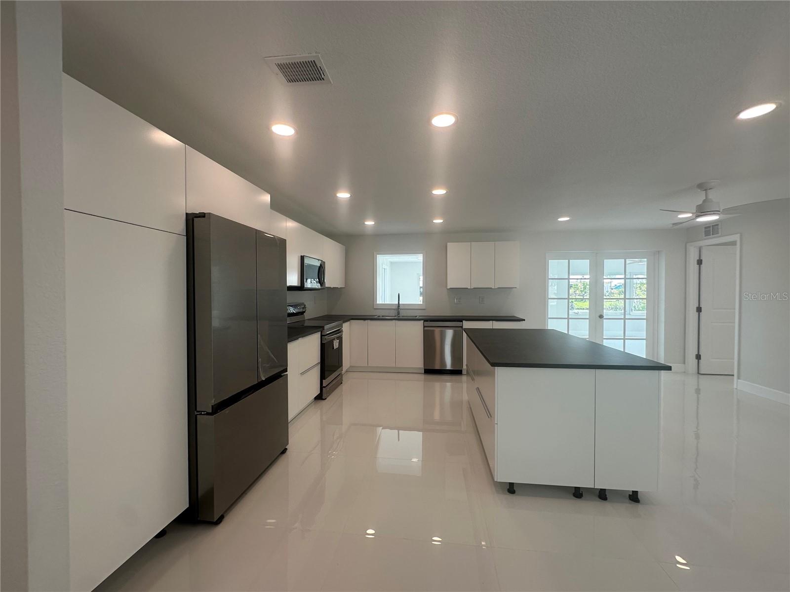 230 ANNAPOLIS LN, ROTONDA WEST, FL — photo 9