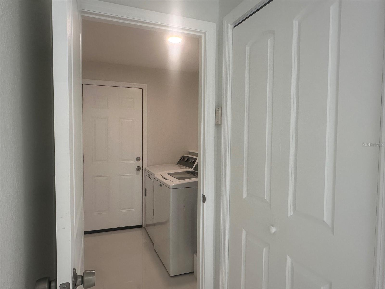 230 ANNAPOLIS LN, ROTONDA WEST, FL — photo 10