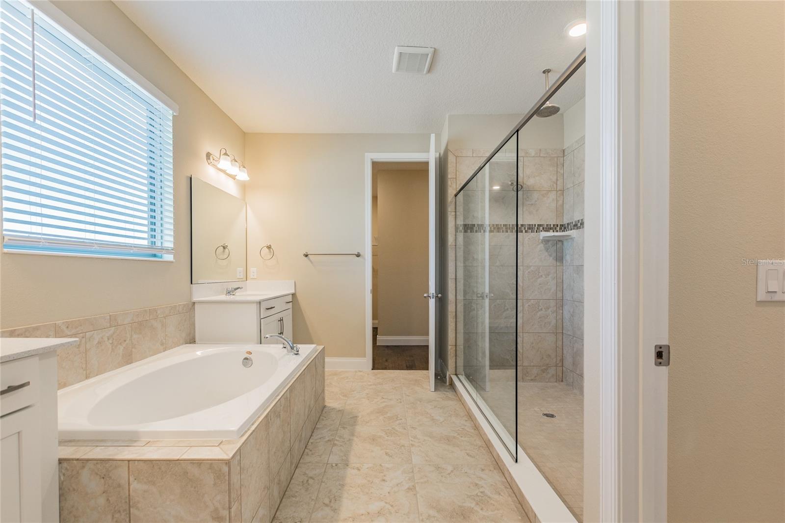 8278 PROCIDA ISLE LN, WINDERMERE, FL — photo 46