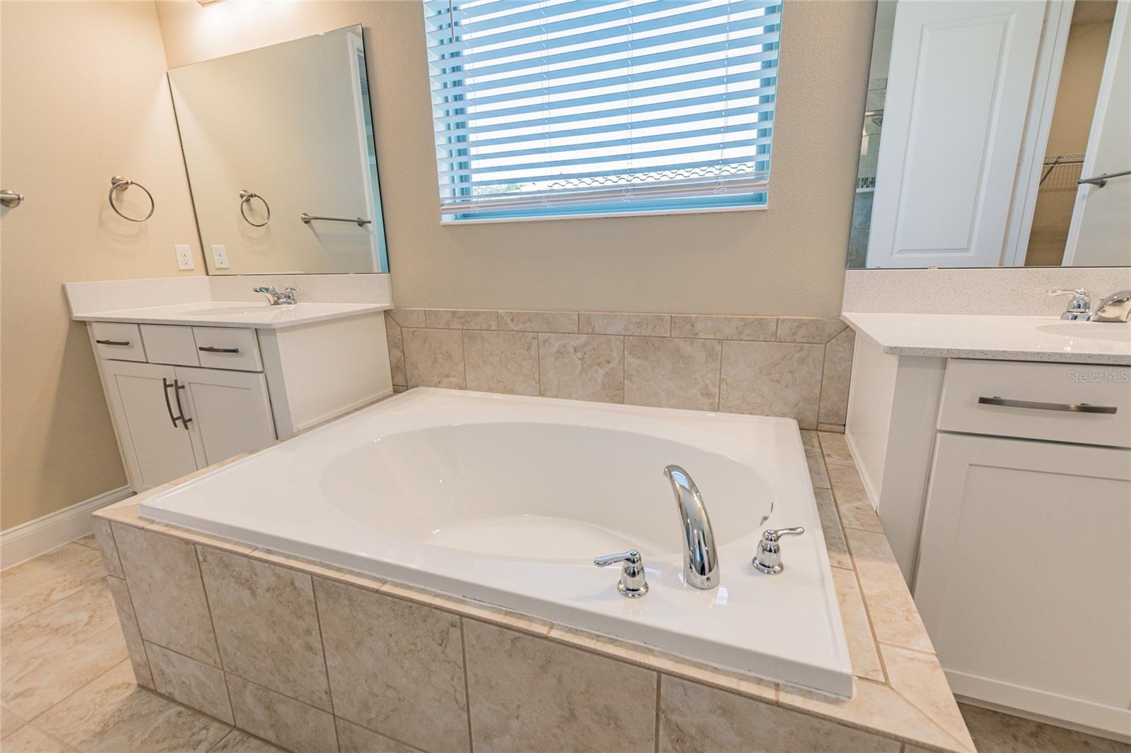 8278 PROCIDA ISLE LN, WINDERMERE, FL — photo 49