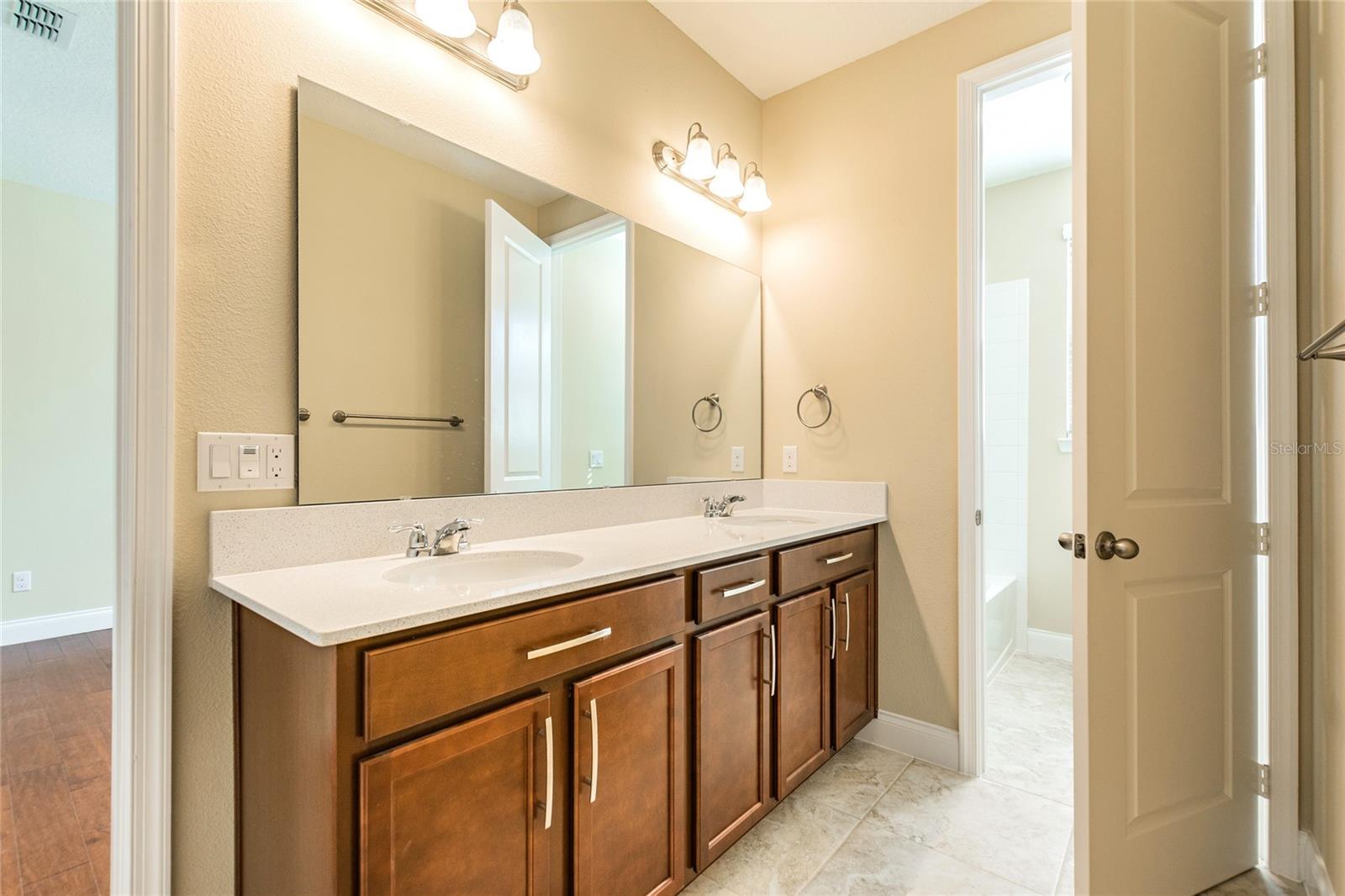 8278 PROCIDA ISLE LN, WINDERMERE, FL — photo 68