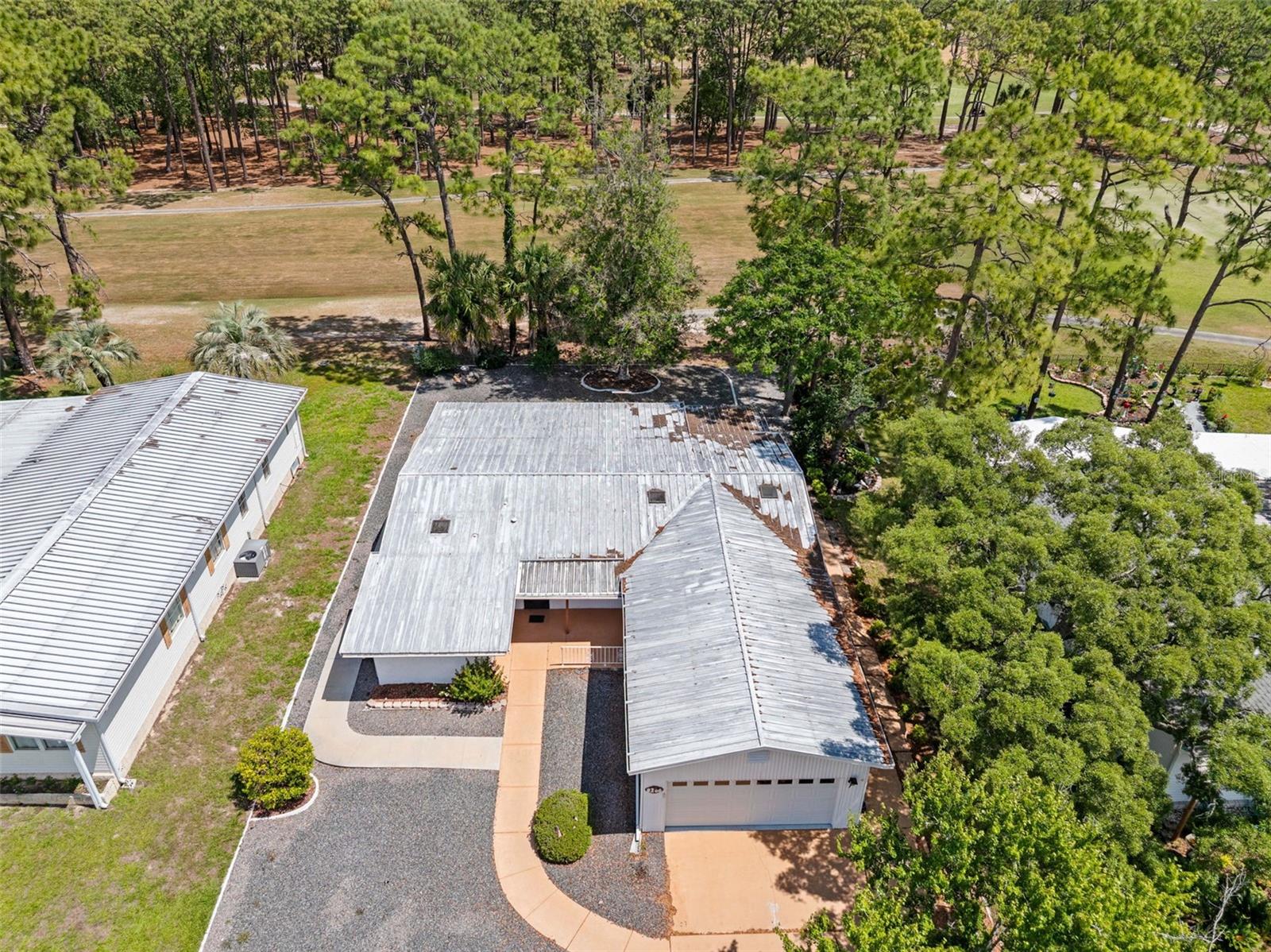 8206 COUNTRY CLUB DR, BROOKSVILLE, FL — photo 2