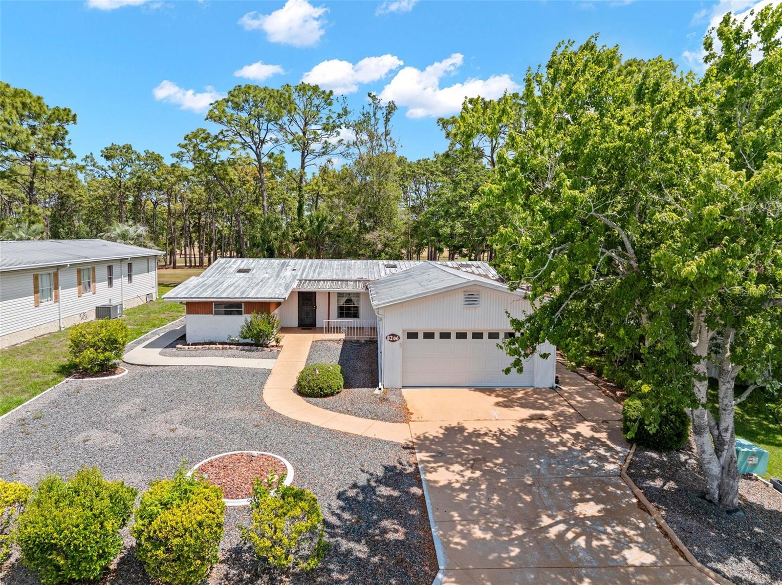 8206 COUNTRY CLUB DR, BROOKSVILLE, FL — photo 4