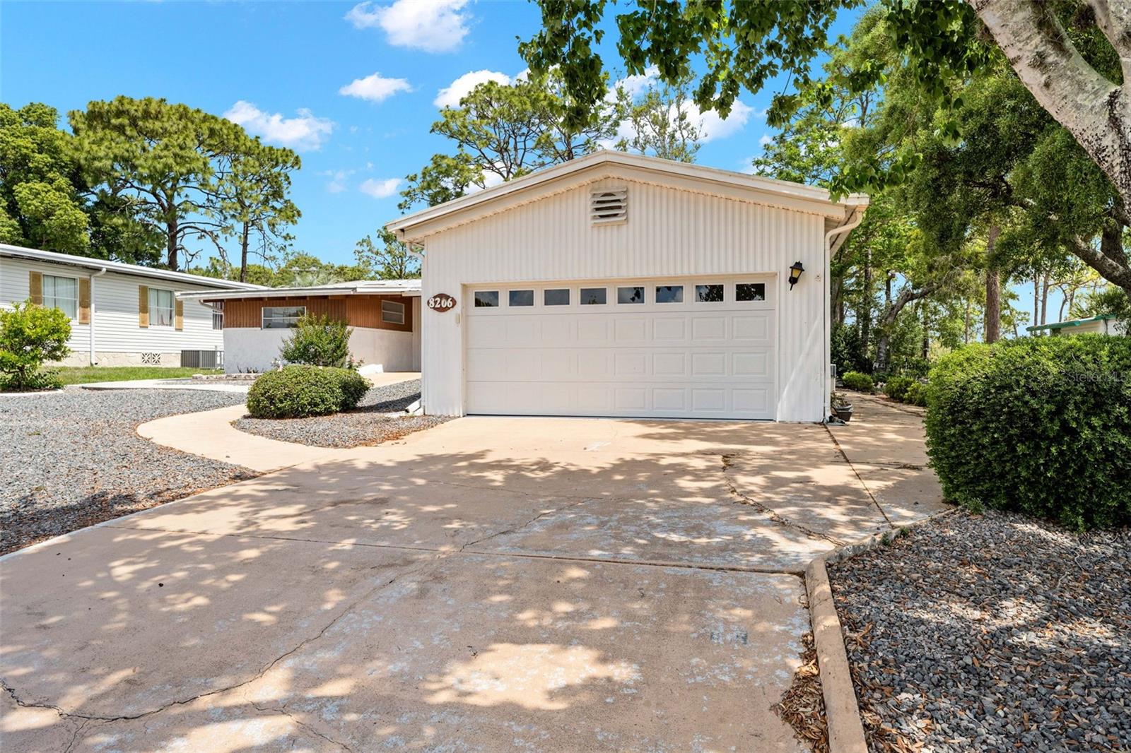 8206 COUNTRY CLUB DR, BROOKSVILLE, FL — photo 9