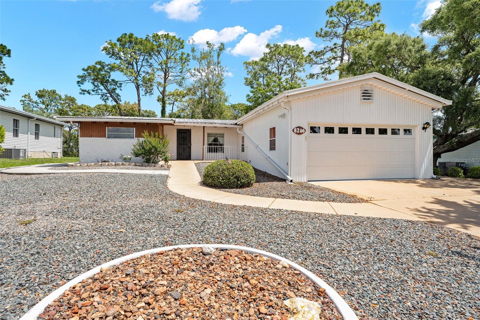 8206 COUNTRY CLUB DR, BROOKSVILLE, FL — photo 29