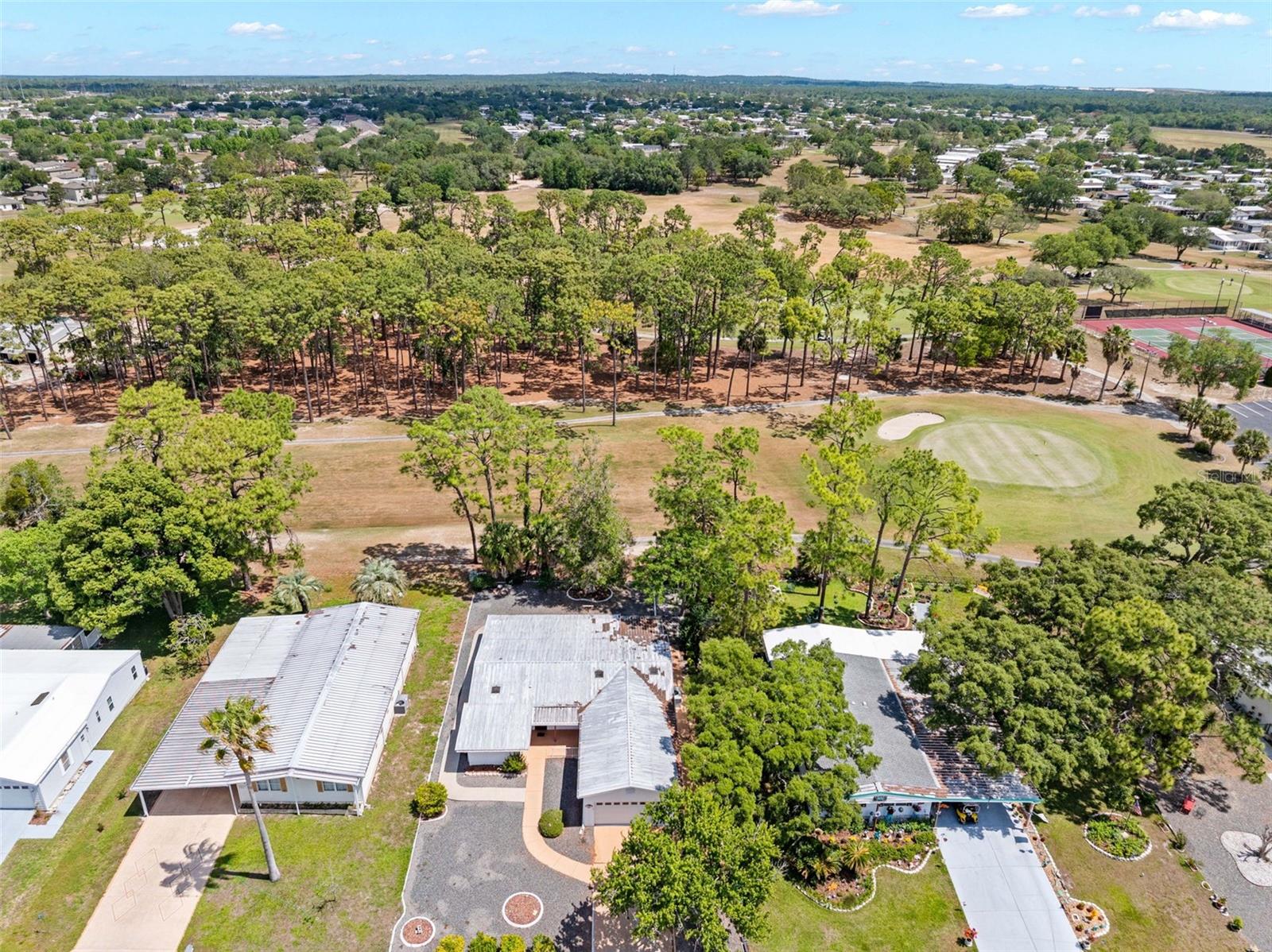 8206 COUNTRY CLUB DR, BROOKSVILLE, FL — photo 41