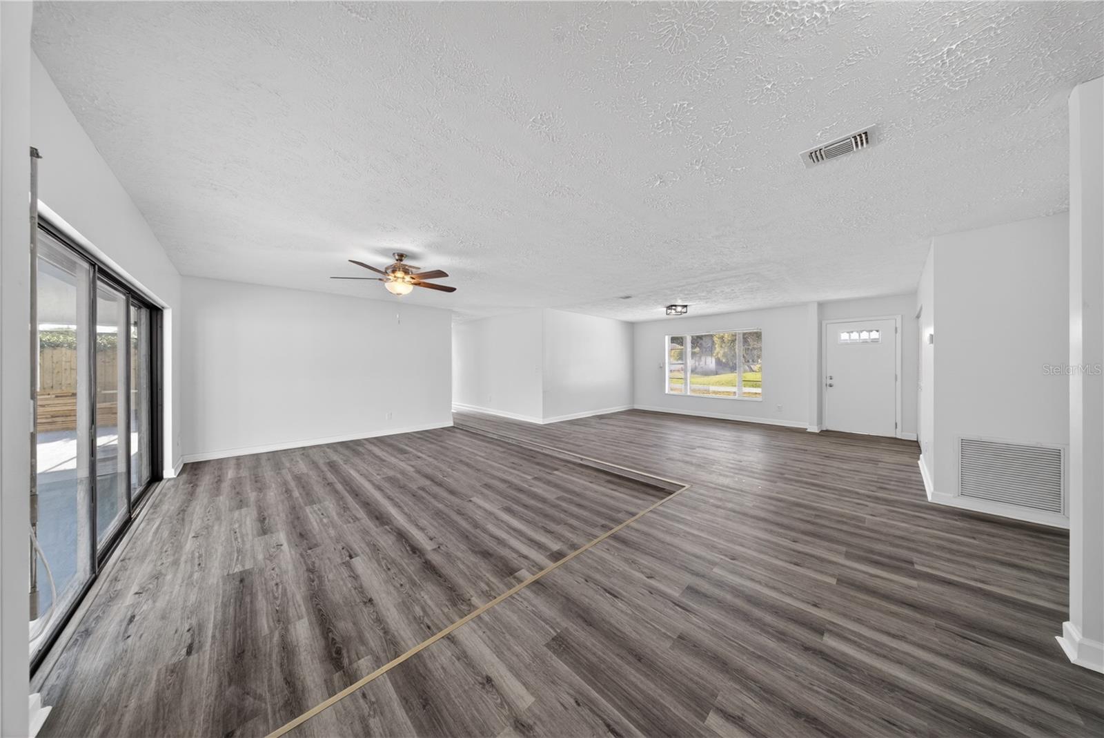 214 SE DUVAL AVE, PORT ST LUCIE, FL — photo 21