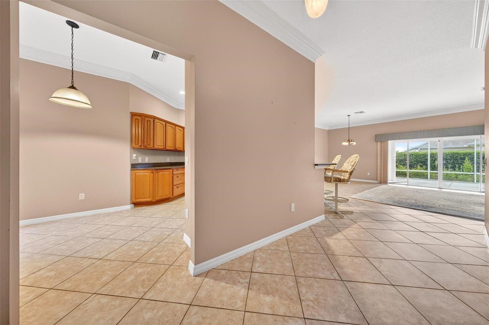 2612 MORVEN PARK WAY, THE VILLAGES, FL — photo 4