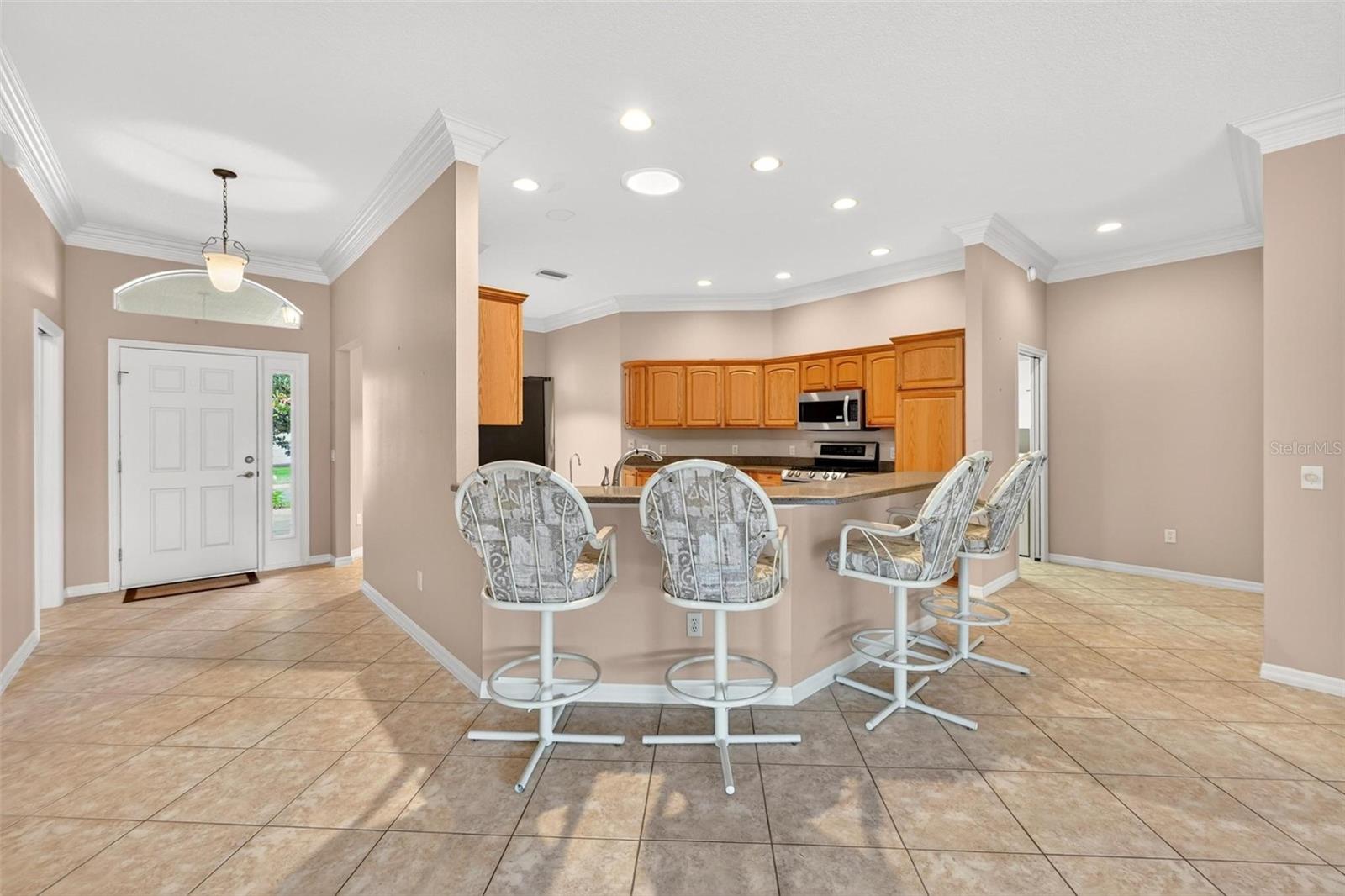 2612 MORVEN PARK WAY, THE VILLAGES, FL — photo 17