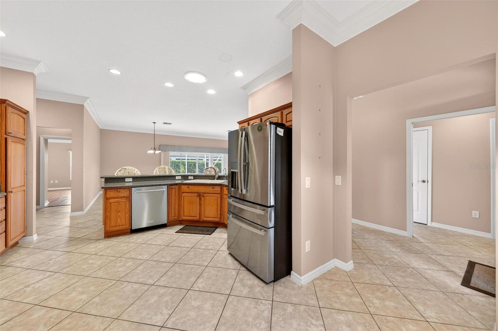 2612 MORVEN PARK WAY, THE VILLAGES, FL — photo 21