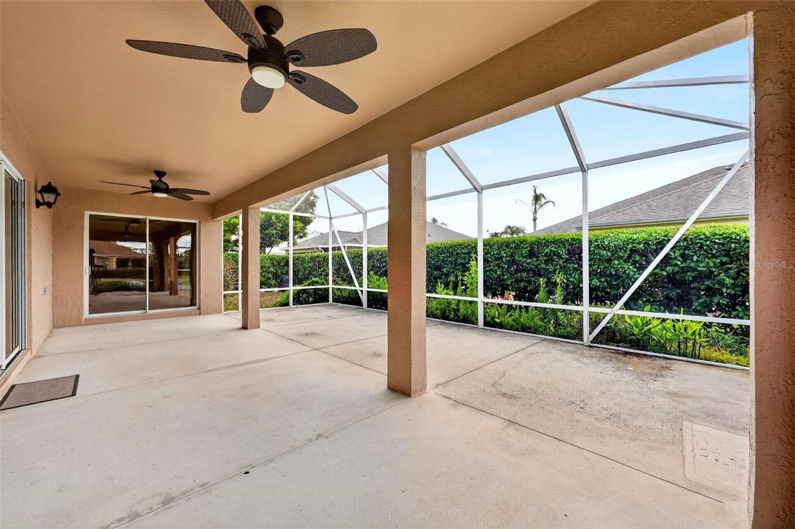 2612 MORVEN PARK WAY, THE VILLAGES, FL — photo 58