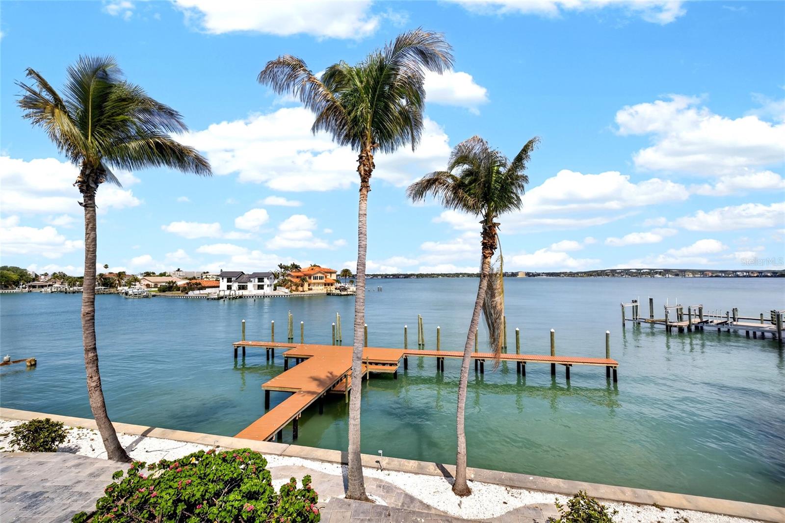 115 18TH ST, BELLEAIR BEACH, FL — photo 96