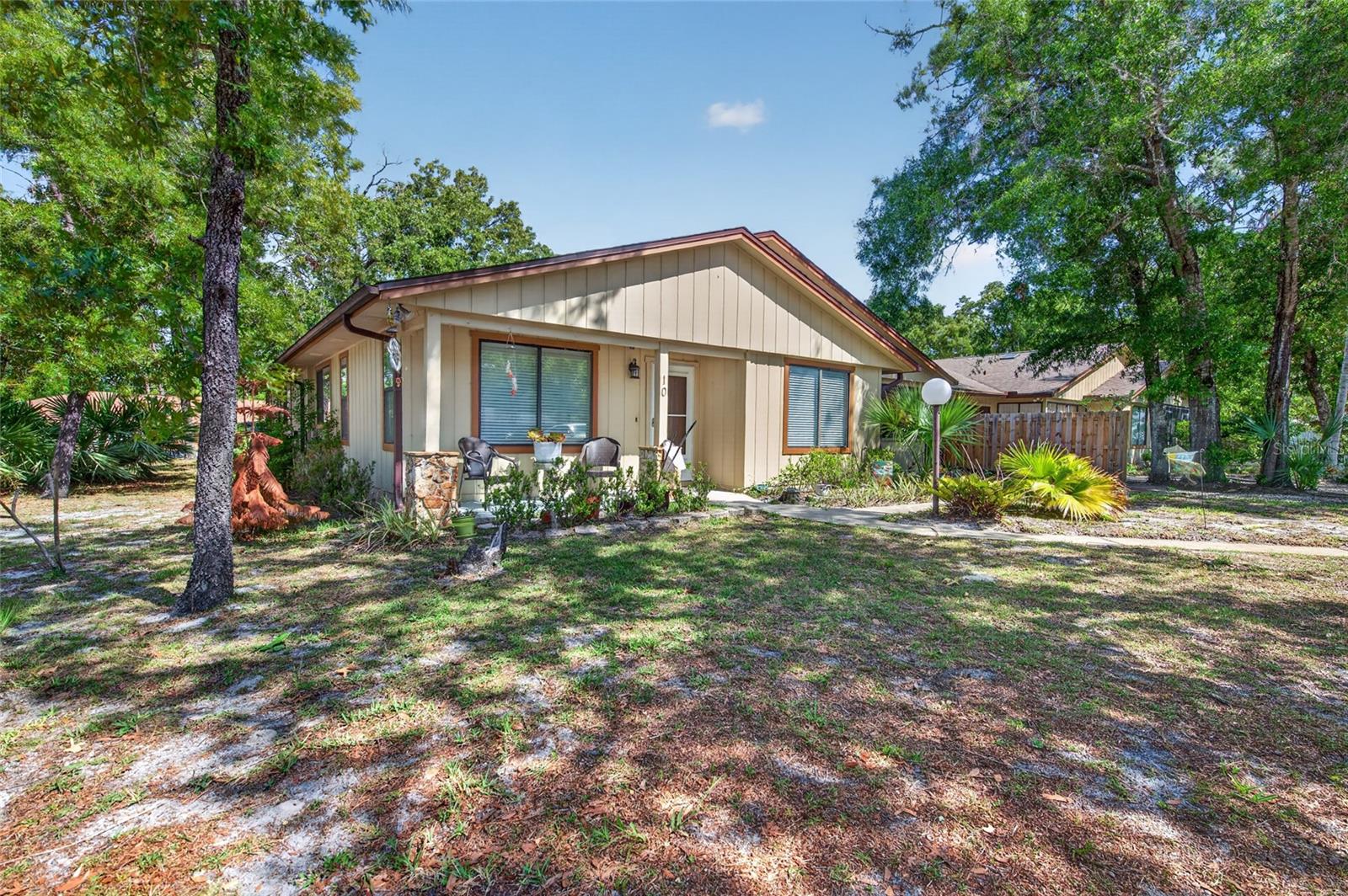 10 LAKEPOINT CIR, PORT ORANGE, FL