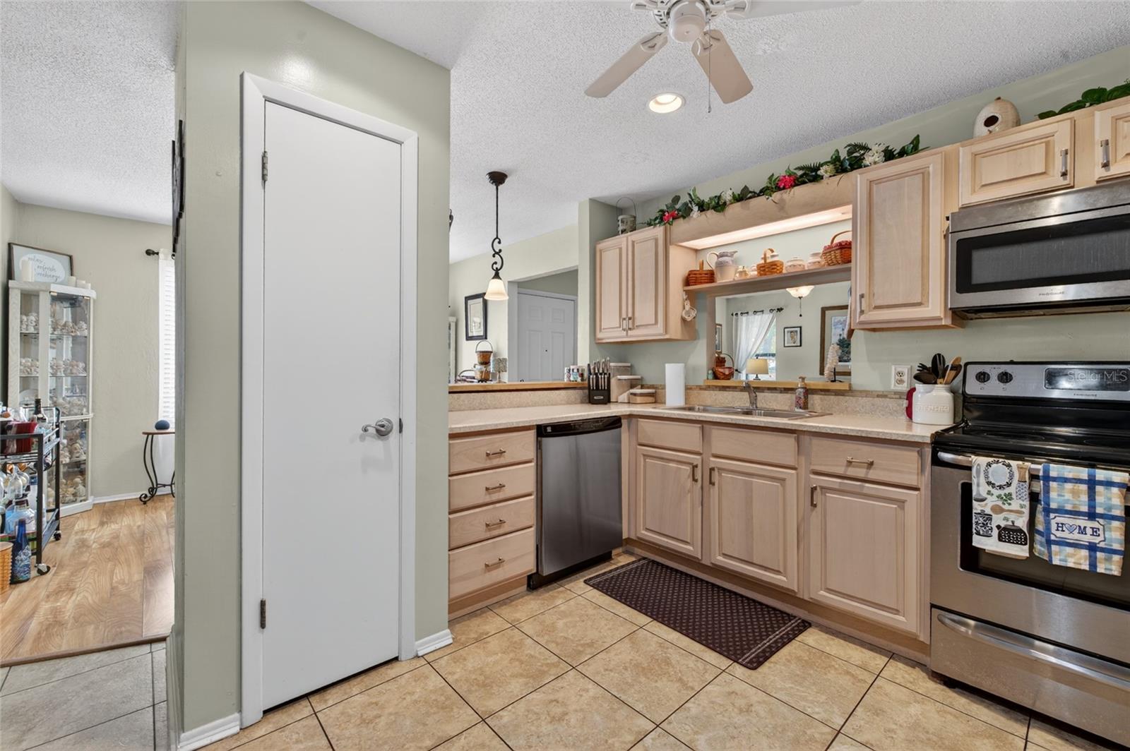 10 LAKEPOINT CIR, PORT ORANGE, FL — photo 12