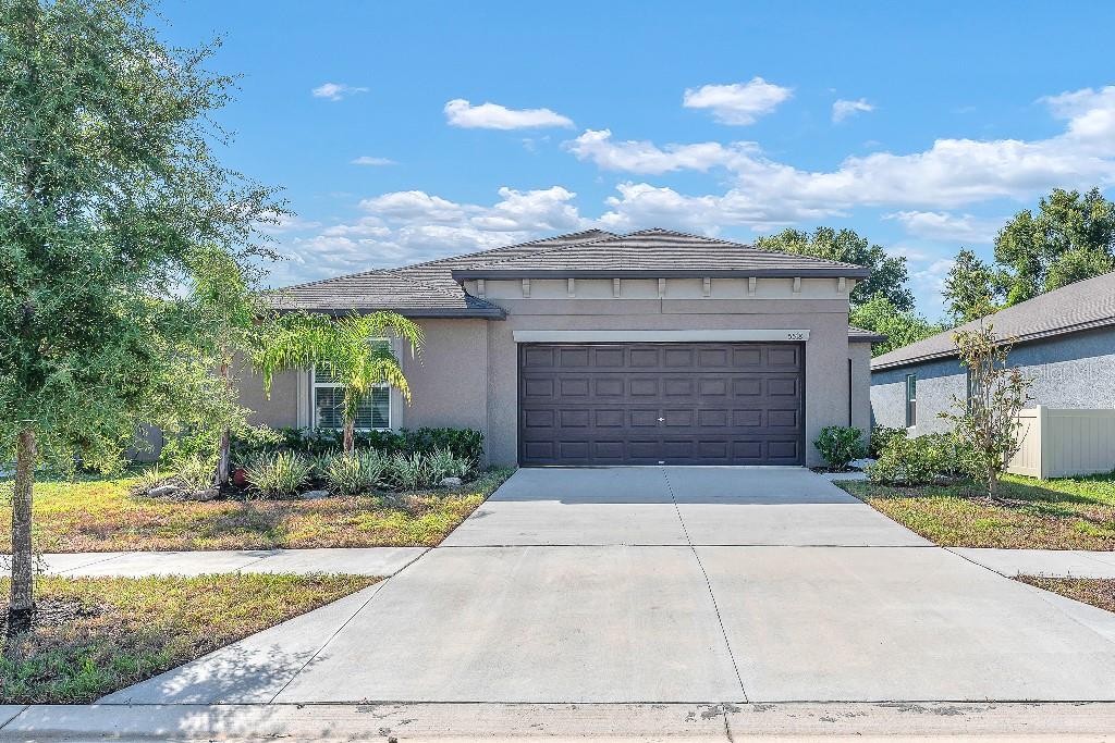 5518 BLUE AZURE DR, WIMAUMA, FL
