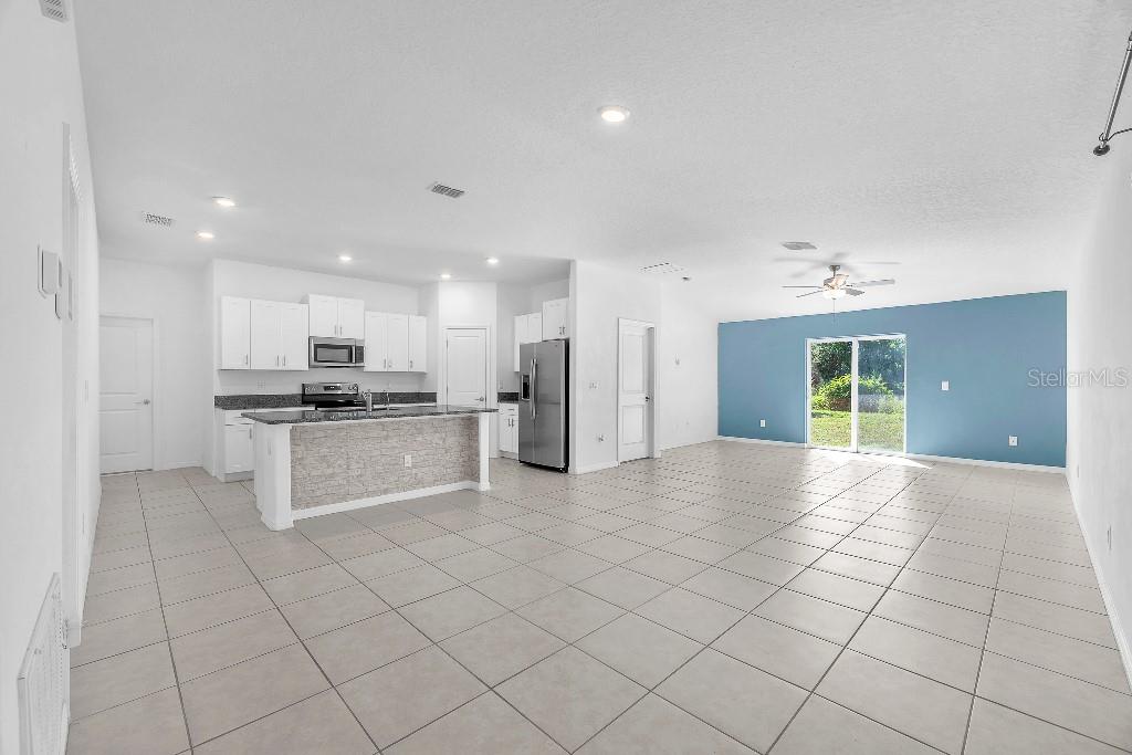 5518 BLUE AZURE DR, WIMAUMA, FL — photo 6