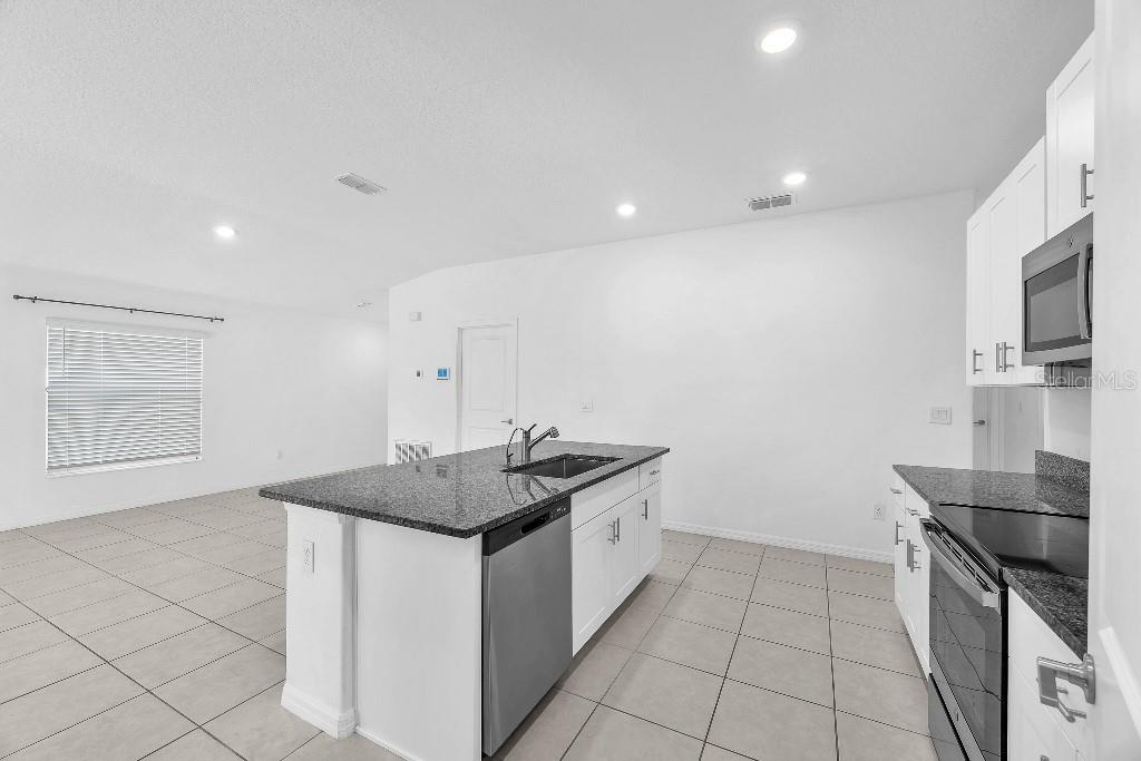 5518 BLUE AZURE DR, WIMAUMA, FL — photo 15