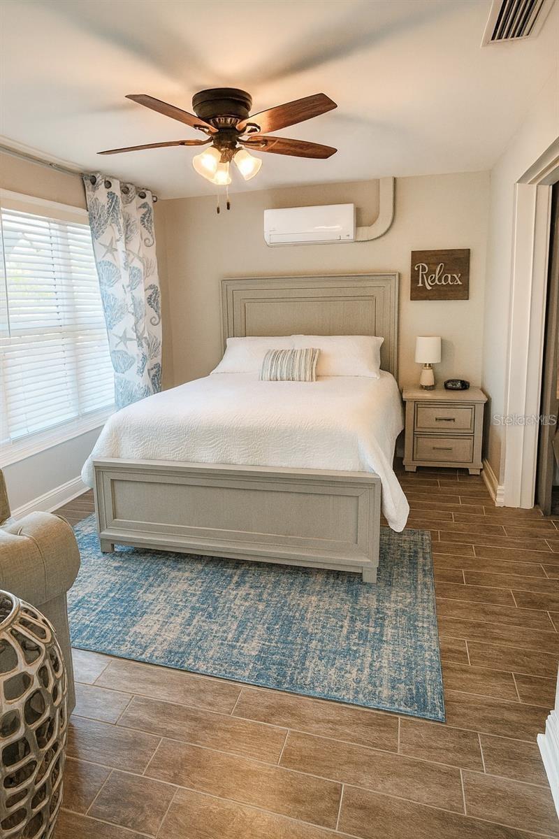 242 176TH AVE E, REDINGTON SHORES, FL — photo 19