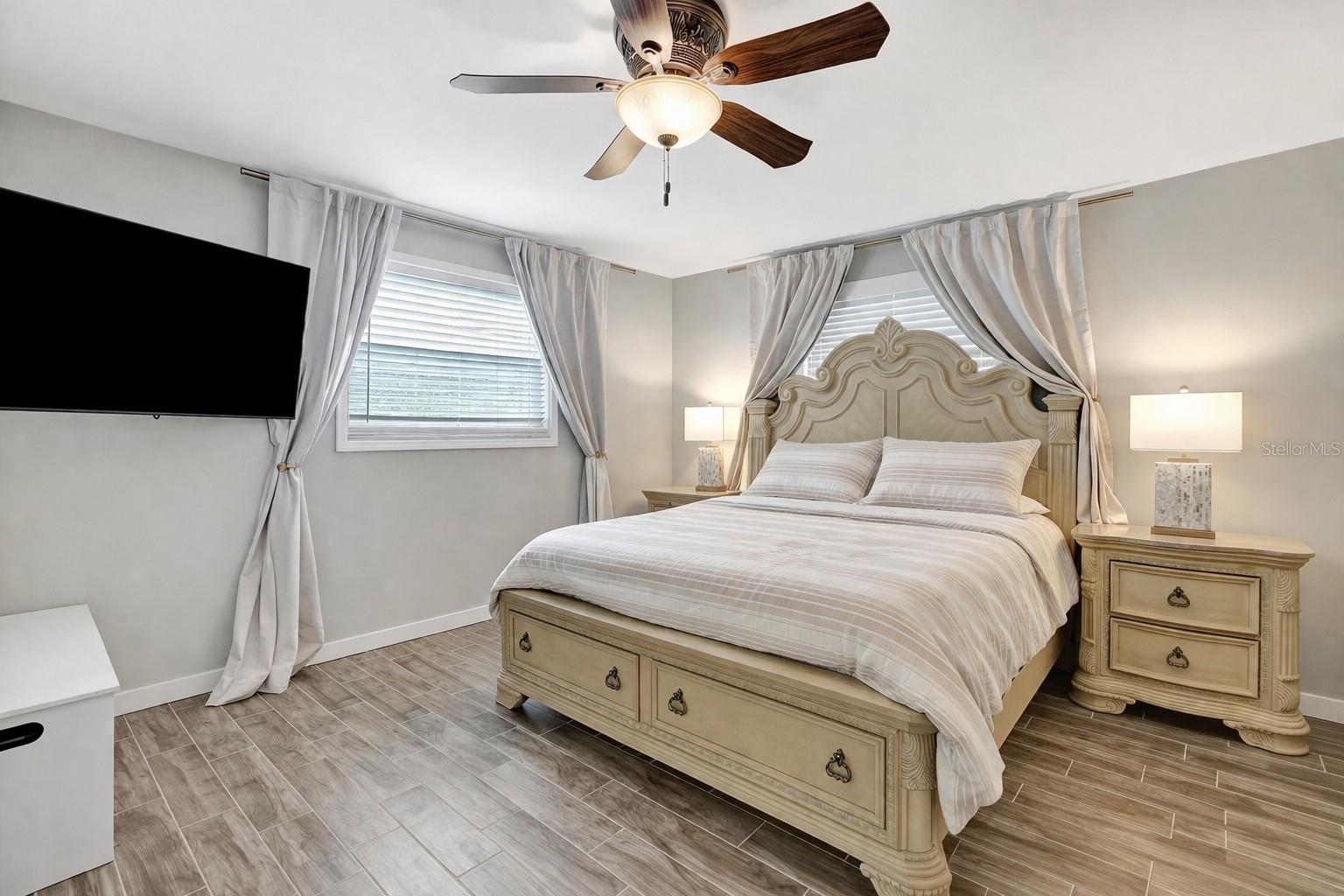 242 176TH AVE E, REDINGTON SHORES, FL — photo 20