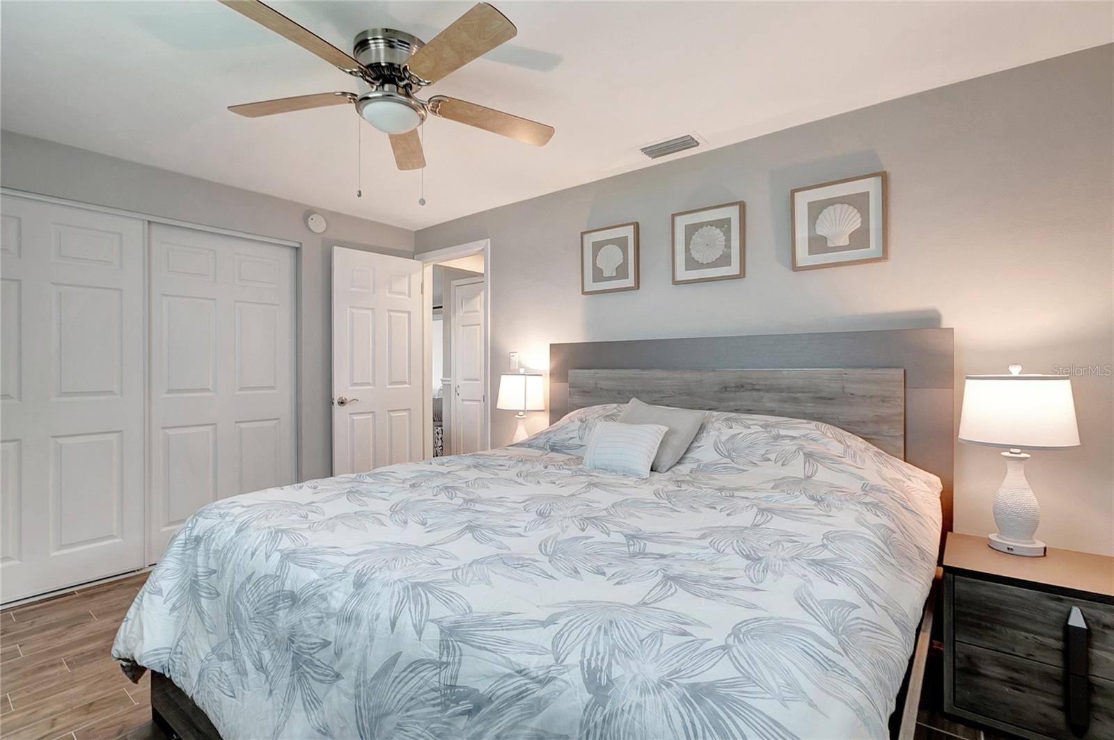242 176TH AVE E, REDINGTON SHORES, FL — photo 23
