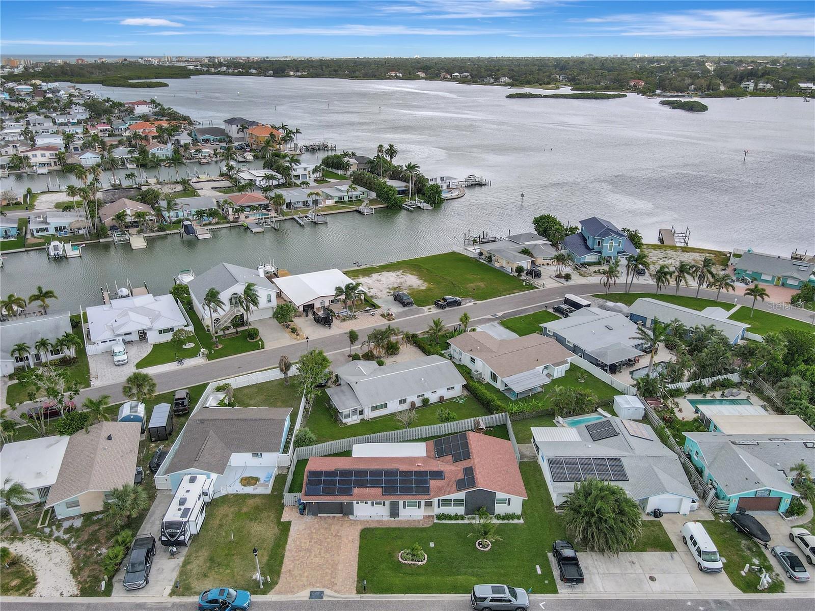242 176TH AVE E, REDINGTON SHORES, FL — photo 38